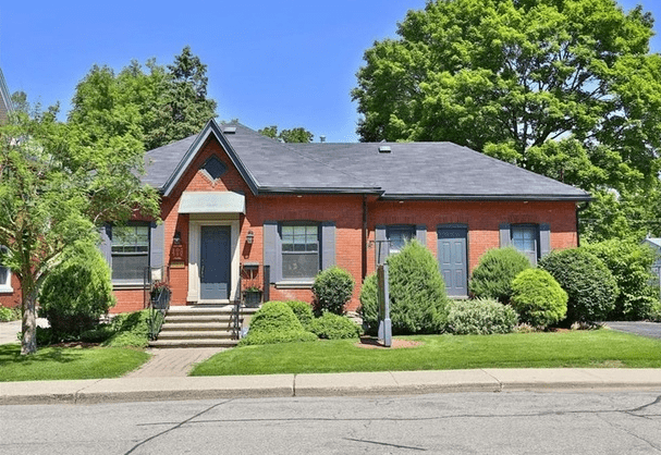 The building at 36 Mechanic Street